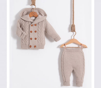 Babyset mit Kapuze und Holzknöpfen