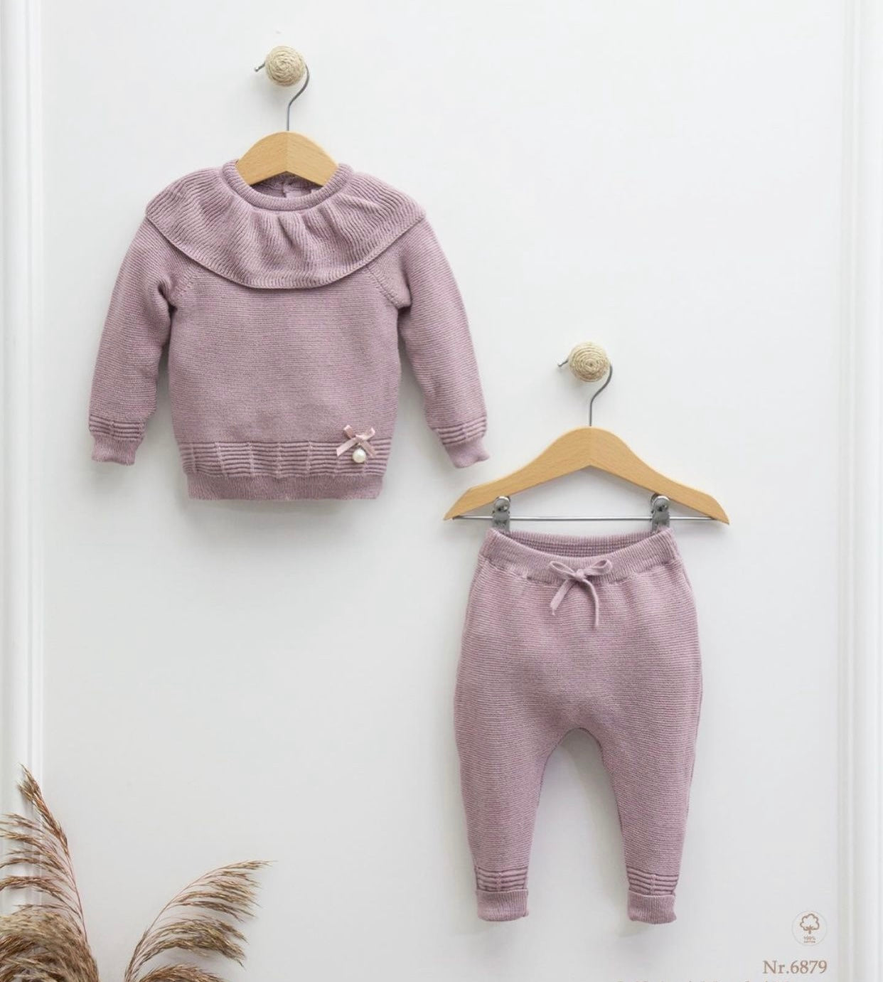 2-piece sweater set with pearl and bow made of 100% cotton